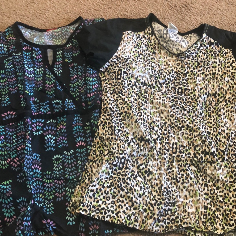 3 Dickies XS SCRUB TOP